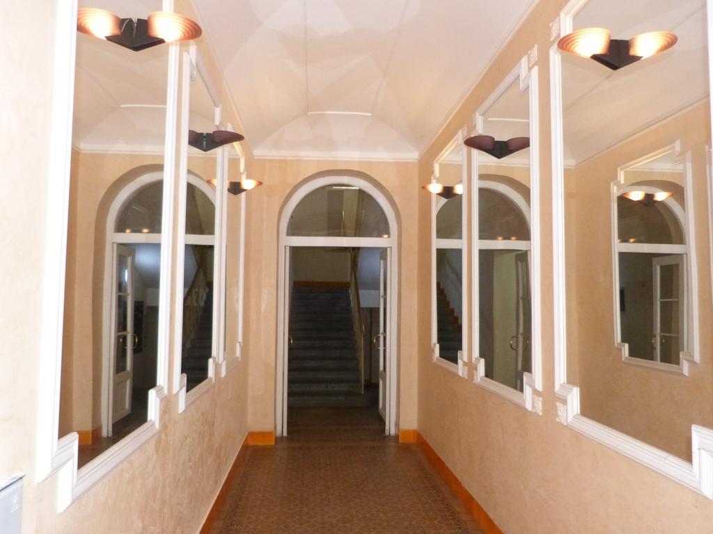 Apartment By The Old Town Square Prague Exterior photo